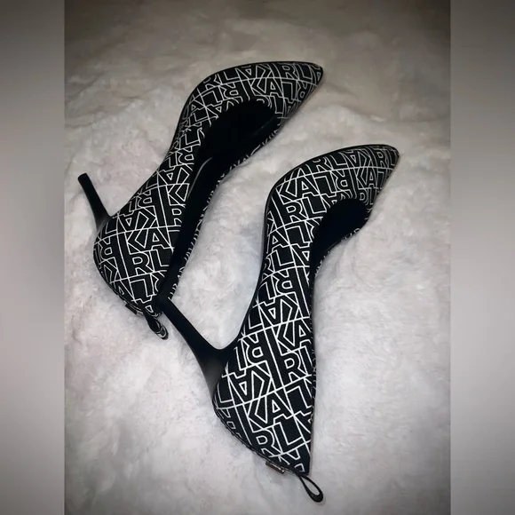 Karl Lagerfeld Royale Pointed Toe Pump - Picture 1 of 11